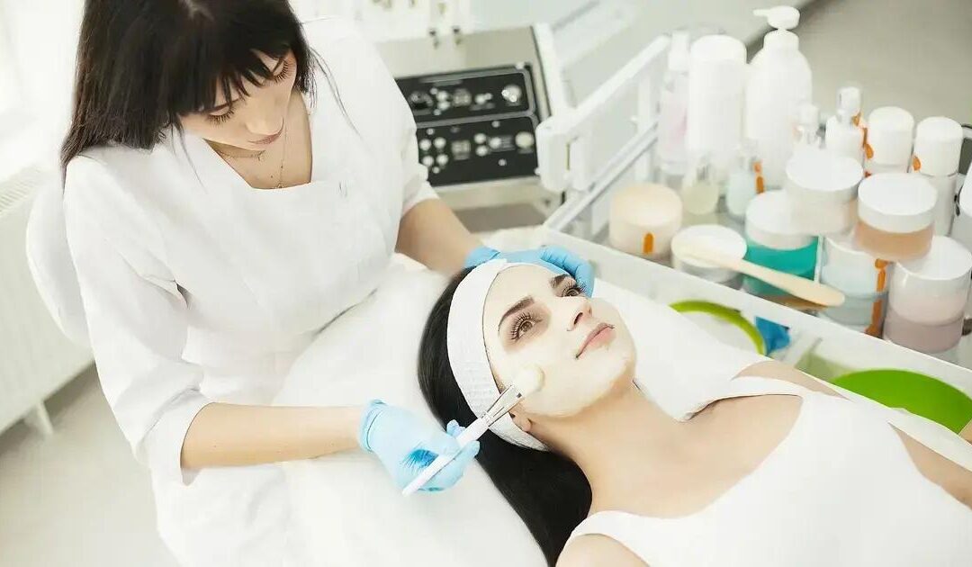 Clínica de estética com especialista em pele campo limpo: sua pele rejuvenescida